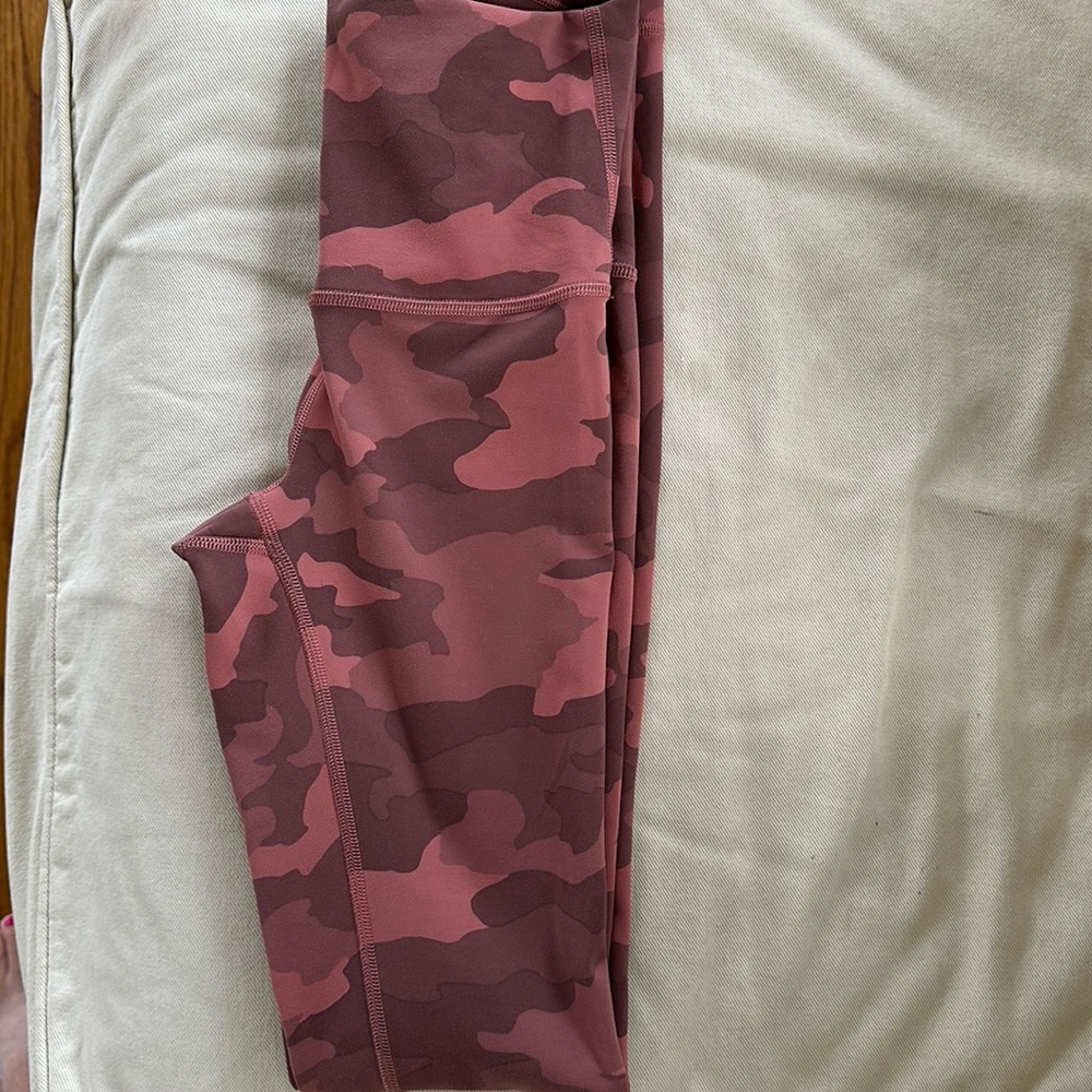 Lululemon Wunder Under Leggings